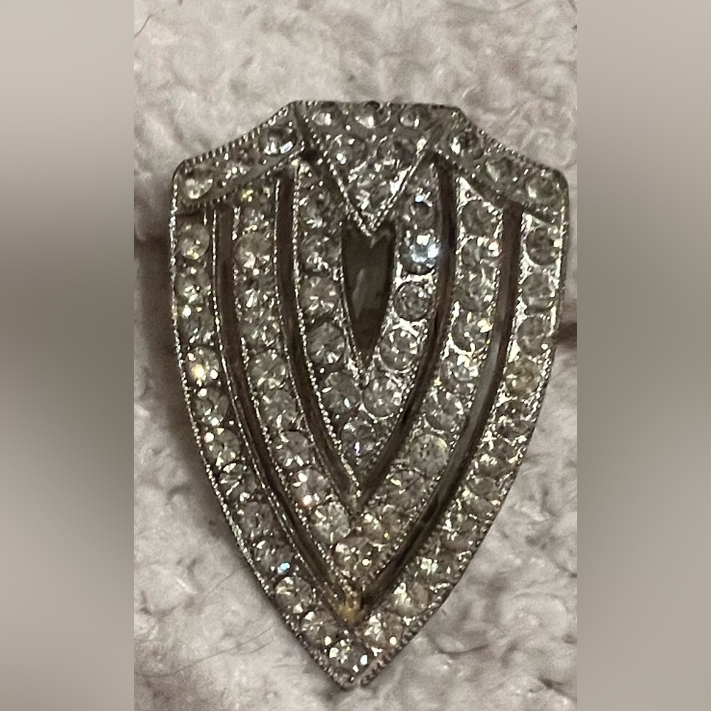 Art Deco Vintage sparkly Rhinestone Dress/Fur Clip Brooch Flapper; signed GOODY